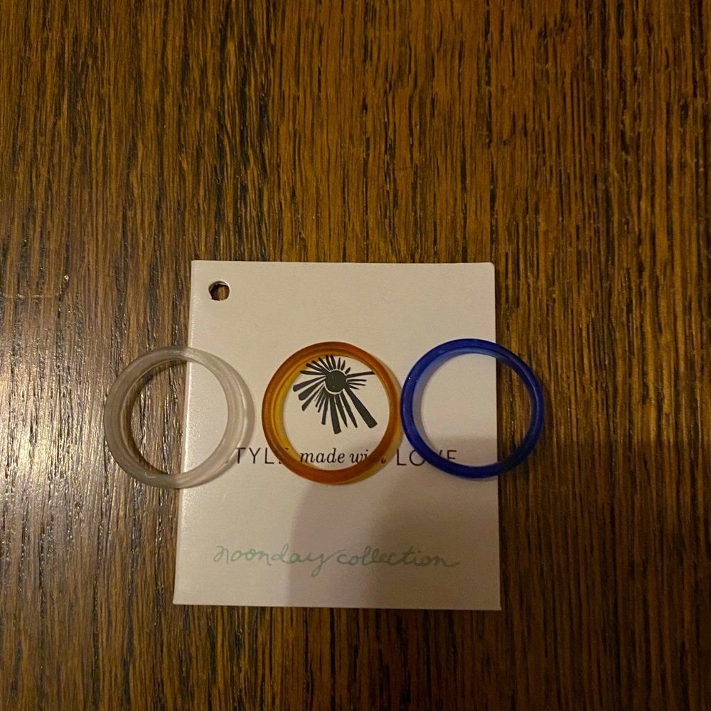 Noonday Collection glass rings set of 3 size 8